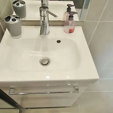 Calme Et Agreable Avec Terrasse Belle Vue Proche Du Metro Paris20