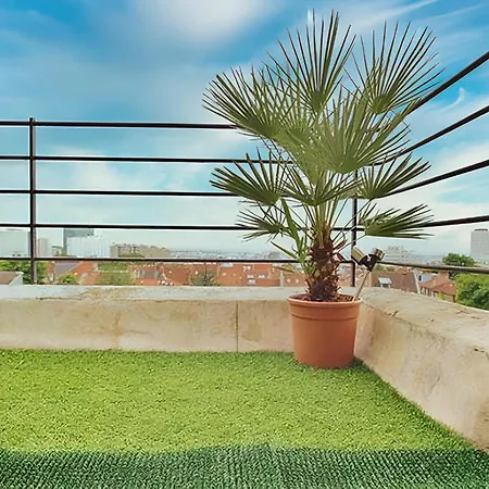 Calme Et Agreable Avec Terrasse Belle Vue Proche Du Metro Paris20 شقة *