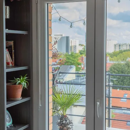 Calme Et Agreable Avec Terrasse Belle Vue Proche Du Metro Paris20 *