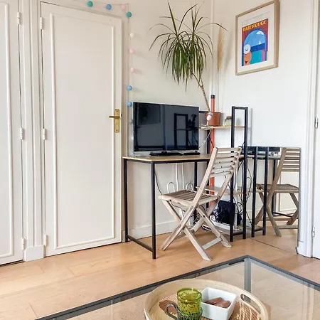 Calme Et Agreable Avec Terrasse Belle Vue Proche Du Metro Paris20 * 파리