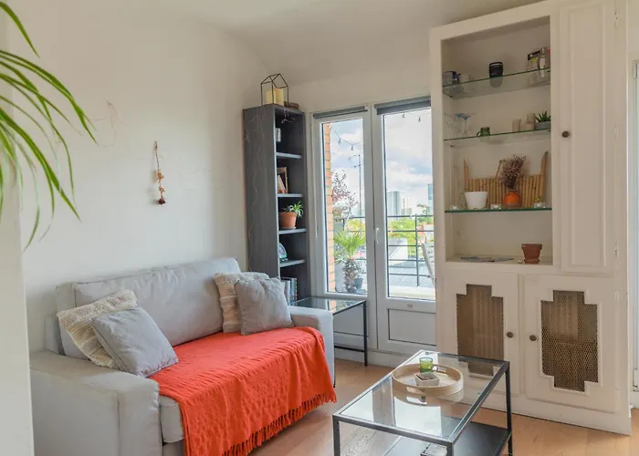 Calme Et Agreable Avec Terrasse Belle Vue Proche Du Metro Paris20 아파트 파리