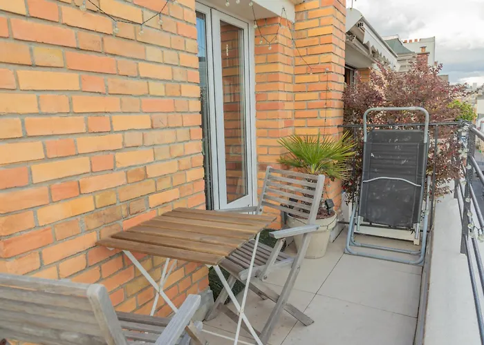 Calme Et Agreable Avec Terrasse Belle Vue Proche Du Metro Paris20 아파트 파리