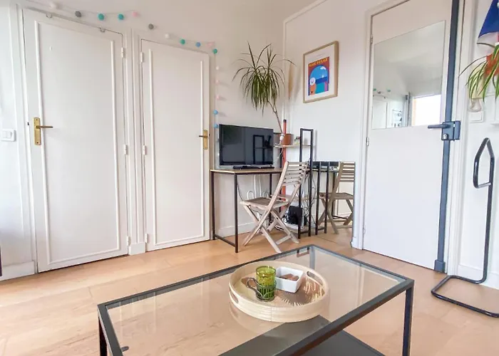 Calme Et Agreable Avec Terrasse Belle Vue Proche Du Metro Paris20 아파트 파리