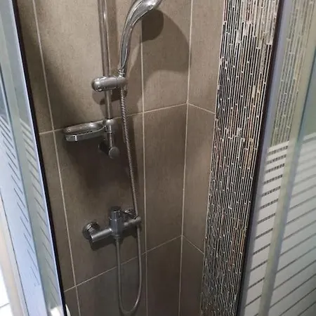 Avec Terrasse Agréable, Métro Paris20 Appartement