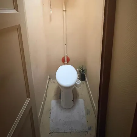Appartement Avec Terrasse Agréable, Métro Paris20 Paris
