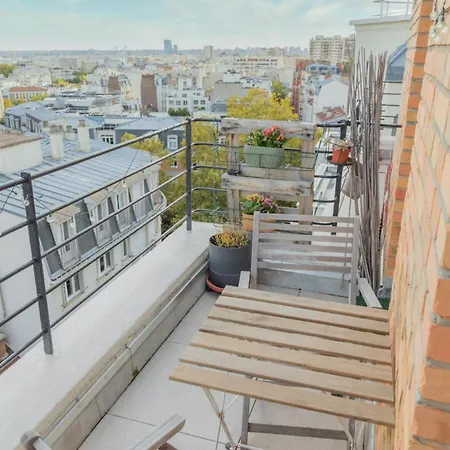 Avec Terrasse Agréable, Métro Paris20